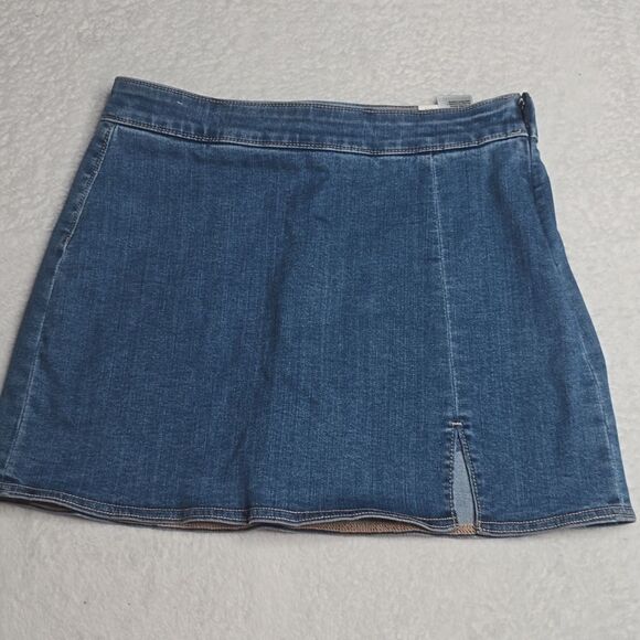 320 NWT AE Next Level High-Waisted Denim Skort Size 4 - Picture 3 of 11